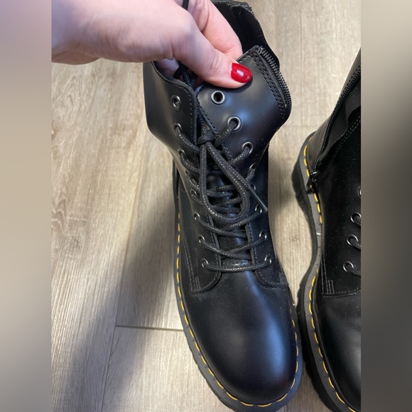 Dr. Martens Black Jadon Boot Smooth Leather Platfoms - Picture 3 of 7